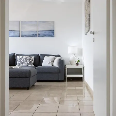 Appartement Belvedere Walking Distance From Train Station *