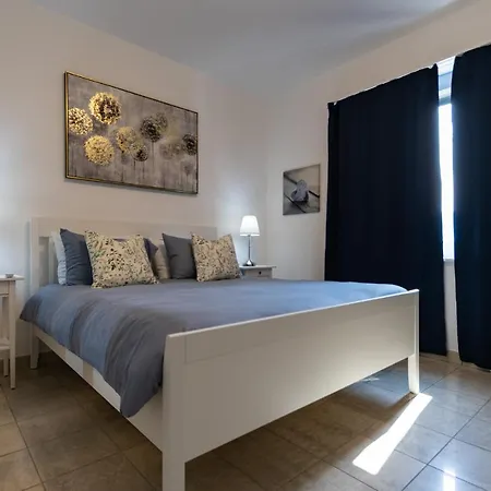 Belvedere Walking Distance From Train Station