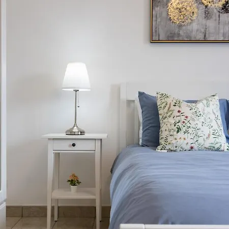 Belvedere Walking Distance From Train Station * Lugano