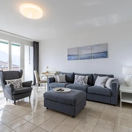 Belvedere Walking Distance From Train Station *