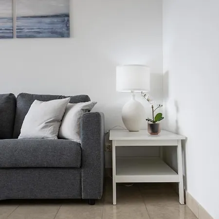 Belvedere Walking Distance From Train Station