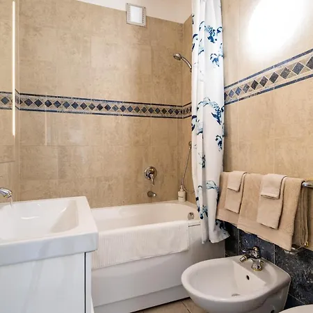 Belvedere Walking Distance From Train Station *