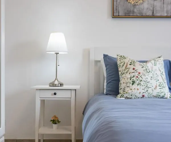 Belvedere Walking Distance From Train Station * Lugano