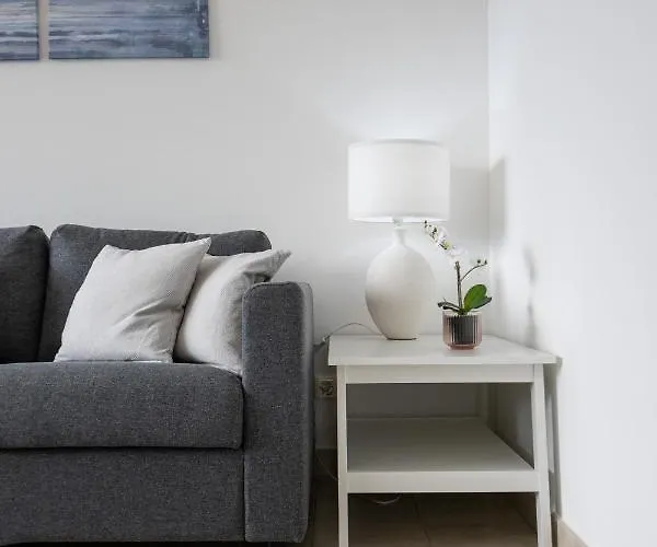 Belvedere Walking Distance From Train Station