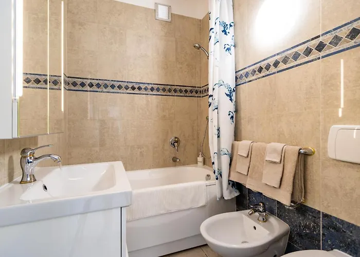 Belvedere Walking Distance From Train Station *