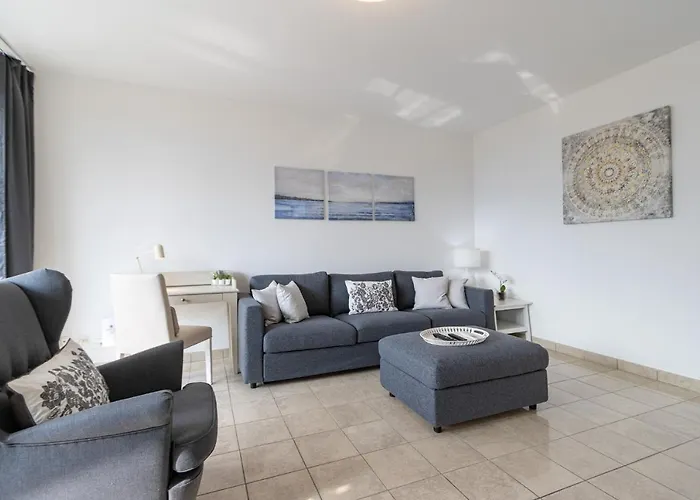 Apartment Belvedere Walking Distance From Train Station